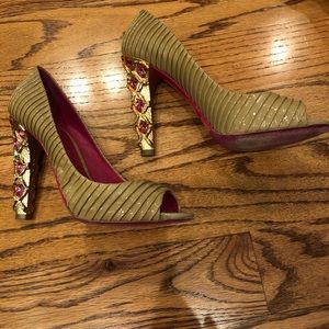 Miu Miu jeweled heels - size 39 (fits like 8)